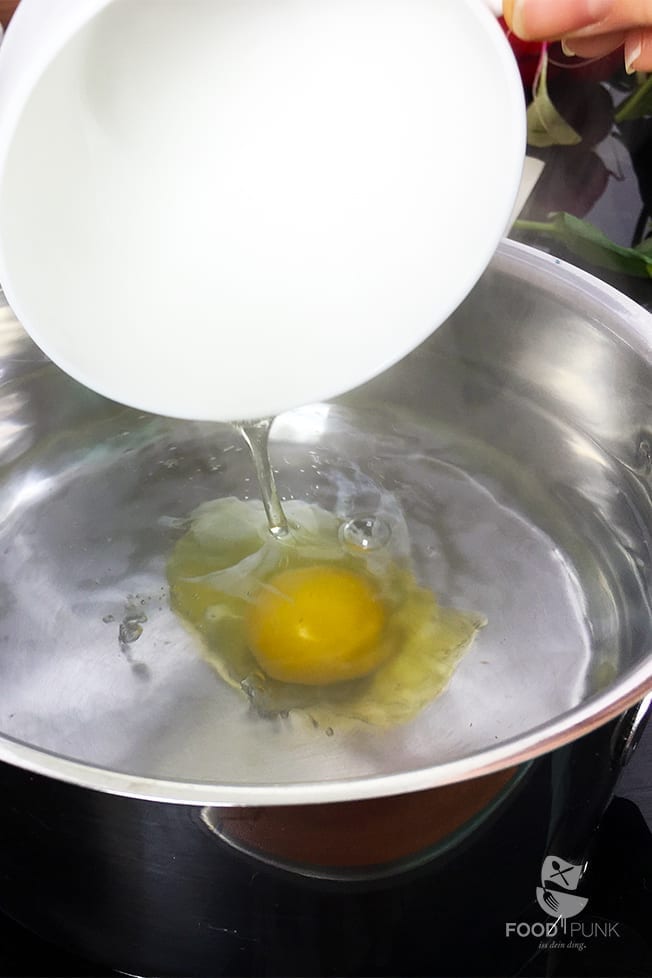 Perfekt pochierte Eier – Schritt für Schritt - FOODPUNK